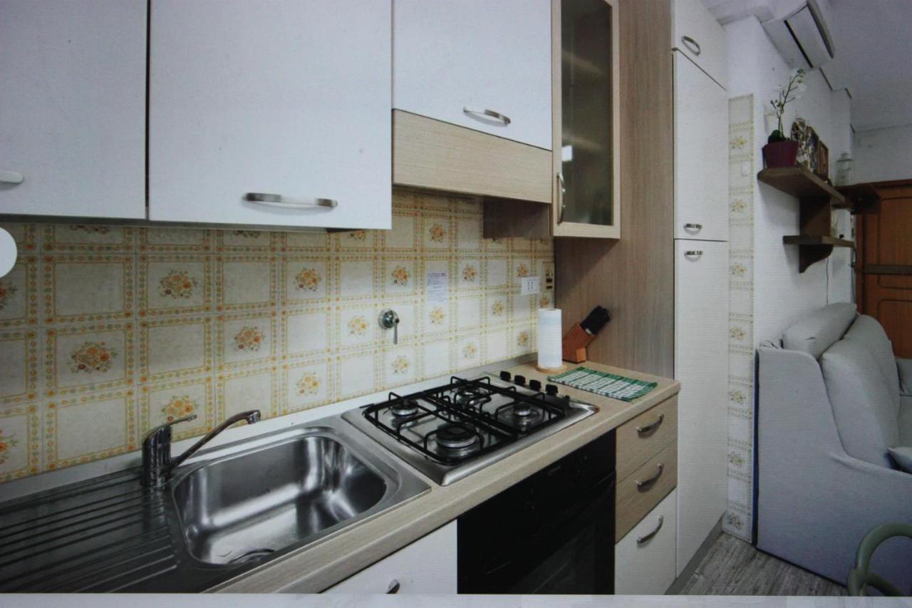 Monolocale Bordighera Luaran gambar